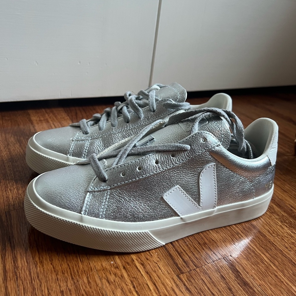 VEJA Campo Stylish Sneakers